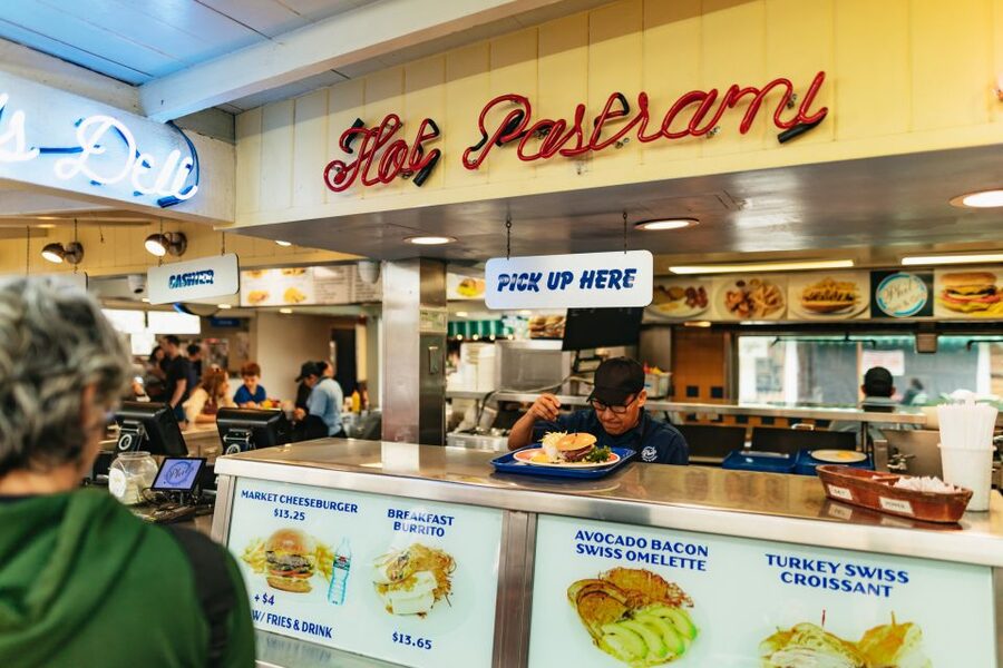 Los Angeles: Half-Day Best of LA Tour - The Grove and Original Farmers Market lunch break that feels like LA