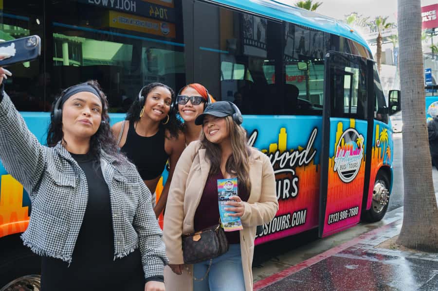 Los Angeles: Half-Day Best of LA Tour - The climate-controlled bus, and how to get better photos