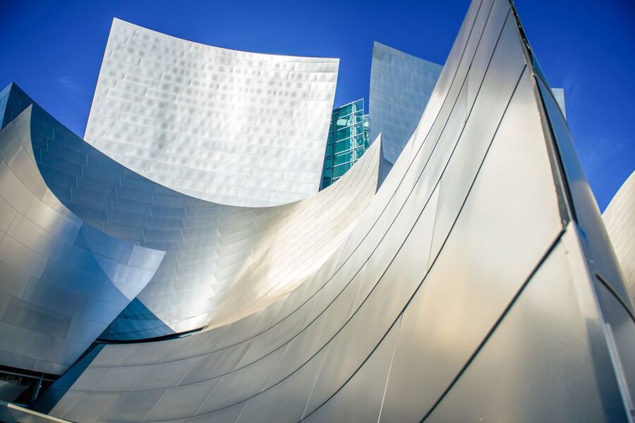 Los Angeles: Small Group Sightseeing Tour - Getty Center to Santa Monica Pier: The Ocean Vibe Shows Up