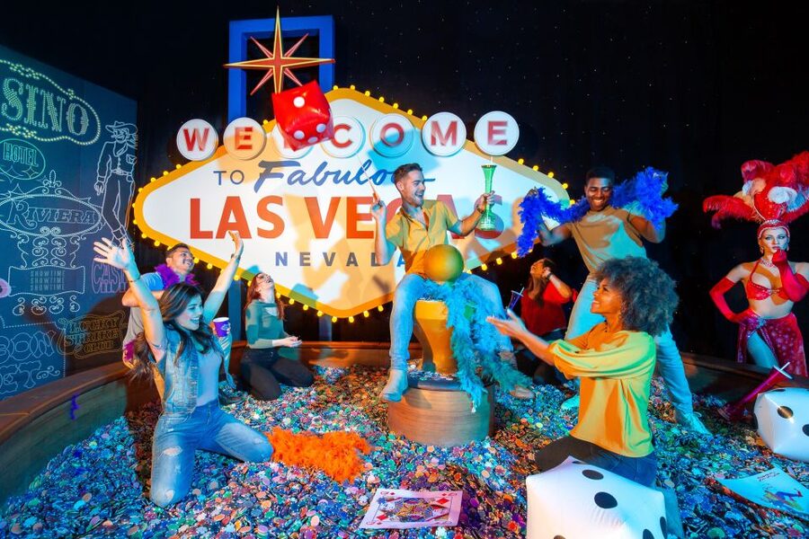 Madame Tussauds Wax Museum Las Vegas - The Wax Celebrity Gallery: close-up photos, fast fun