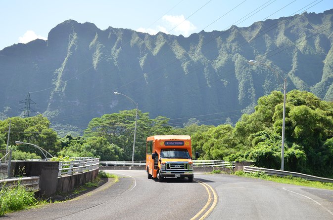 Majestic Circle Island Tour with Lunch - Nu’uanu Pali Lookout: The View, the Story, and the Quick Win