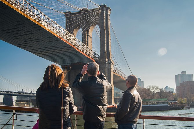 Manhattan Architecture Yacht Cruise - Free Beer, Wine, or Soda, Plus How to Handle On-Board Food
