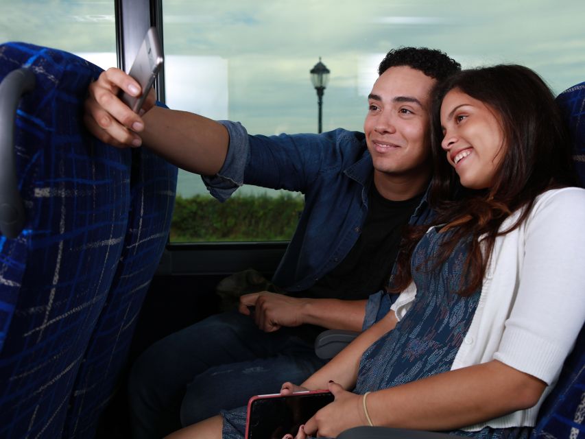 Manhattan: Bus Transfer from/to Newark Airport - Comfort that actually counts after a flight