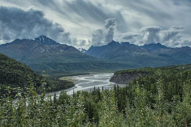 Matanuska Glacier Hike Day Tour - Guides you might hope to get, and why personalities matter