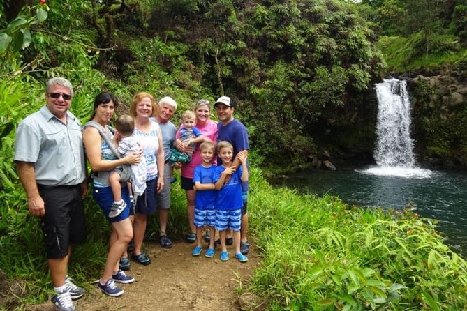 Maui: Famous Road to Hana Waterfalls and Lunch by Mercedes Van - Ke‘anae Point and banana bread: culture you can taste
