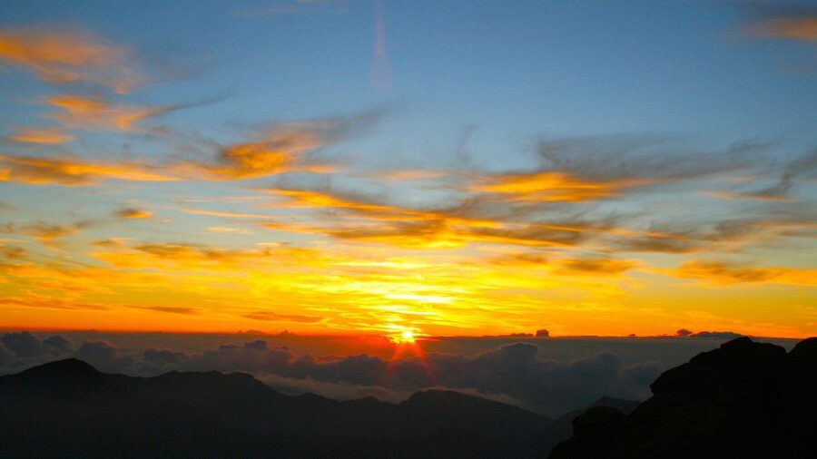 Maui: Haleakala National Park Sunrise Tour - What to pack for a 10,000-foot morning