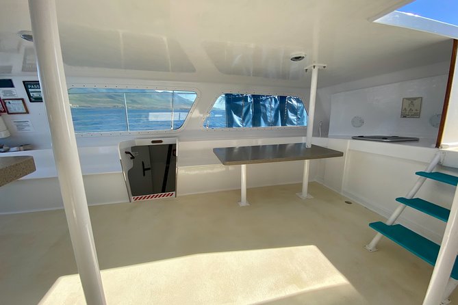 Maui Premium Sunset Dinner Cruise from Ka’anapali Beach - Indoor vs Outdoor Seating: Comfort When the Weather Changes
