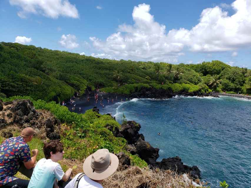 Maui: Road to Hana Adventure with Breakfast & Lunch - Waterfall swim at Pua’a Ka’a: how to make it comfortable