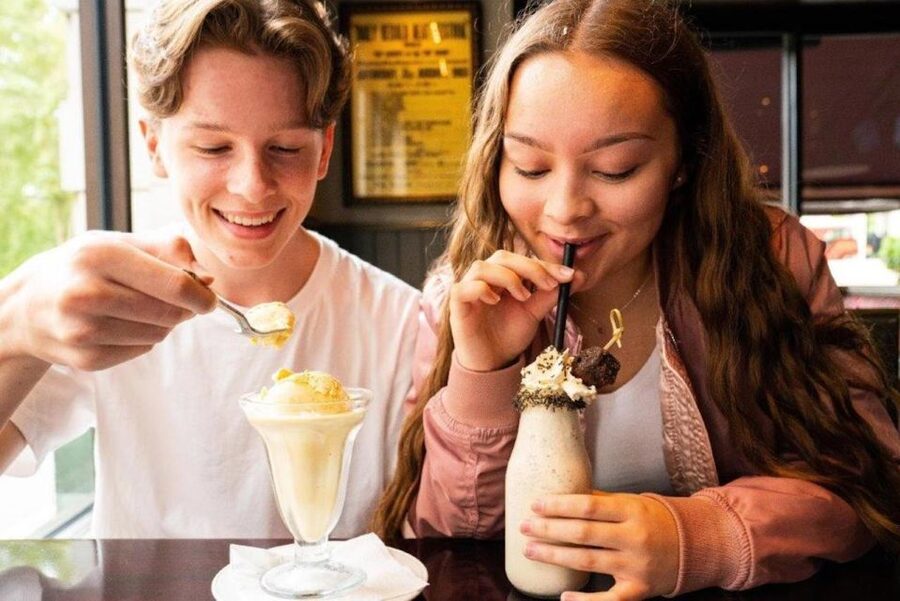 Meal at Hard Rock Cafe New York Times Square - How the included drinks and desserts work