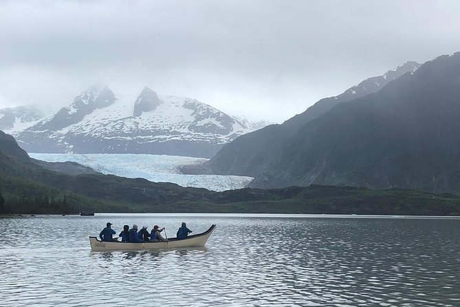Mendenhall Glacier Lake Canoe Tour - Gear and safety: how they keep a wet day comfortable