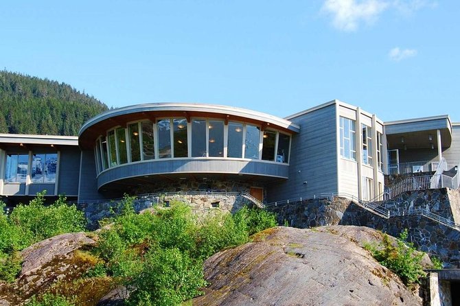 Mendenhall Glacier Visitor Center and Ultimate Whale Watch Combo - Your whale cruise: heated cabin, big windows, and time on deck