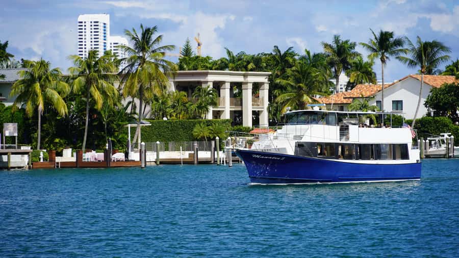 Miami: Biscayne Bay Millionaire's Row Boat Tour - Price and what $30 buys you on the water