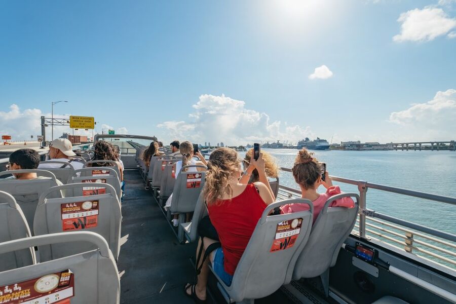 Miami: Half-Day Open-Top Bus Tour Plus Biscayne Bay Cruise - Wynwood Walls and Little Havana: art textures and neighborhood mood