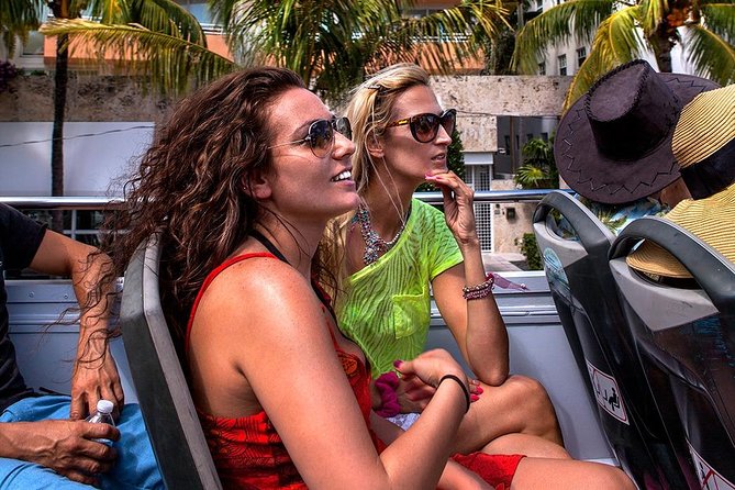 Miami: Hop-on Hop-off Tour + Cruise & Free 1-Hour Bike Rental - Getting On at Bayside Marketplace (Stop 1)