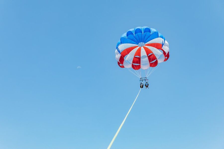 Miami: Parasailing Experience in Biscayne Bay - The 1-hour speedboat ride: Miami’s coast at speed