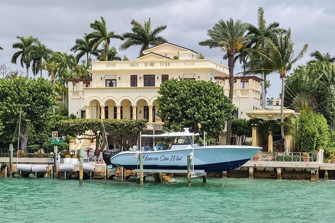 Miami Skyline Boat Cruise Past Millionaire's Homes Optional Stop - Cash bar reality: budgeting for drinks and snacks onboard