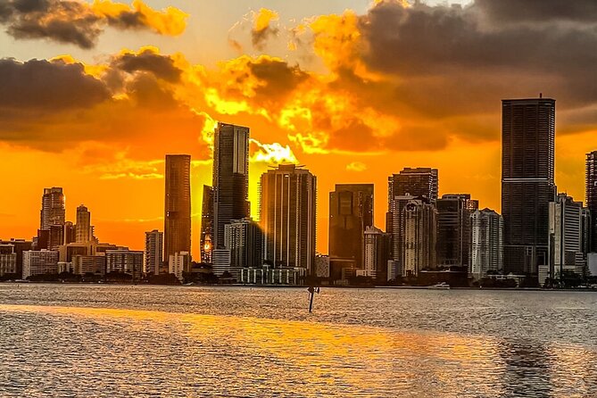 Miami Skyline Boat Cruise Past Millionaire's Homes Optional Stop - Price and value for $12.99: what you’re buying