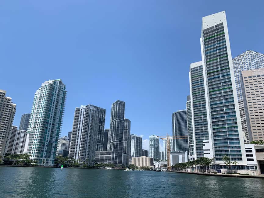 Miami Skyline Cruise of Millionaire Homes - FAQ
