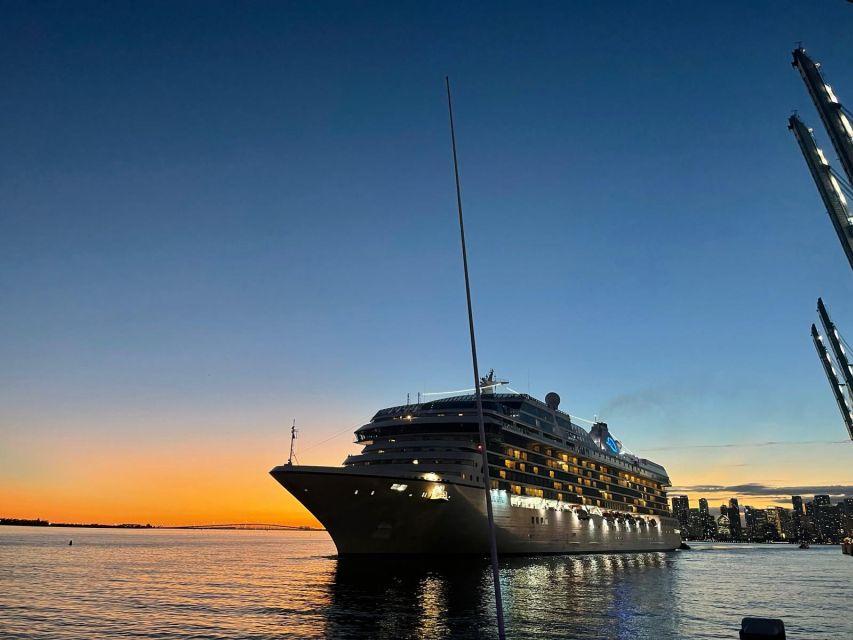 Miami Skyline Sightseeing Cruise and Millionaire Mansions - The Route Highlights: Downtown Miami to the Million-Dollar Islands