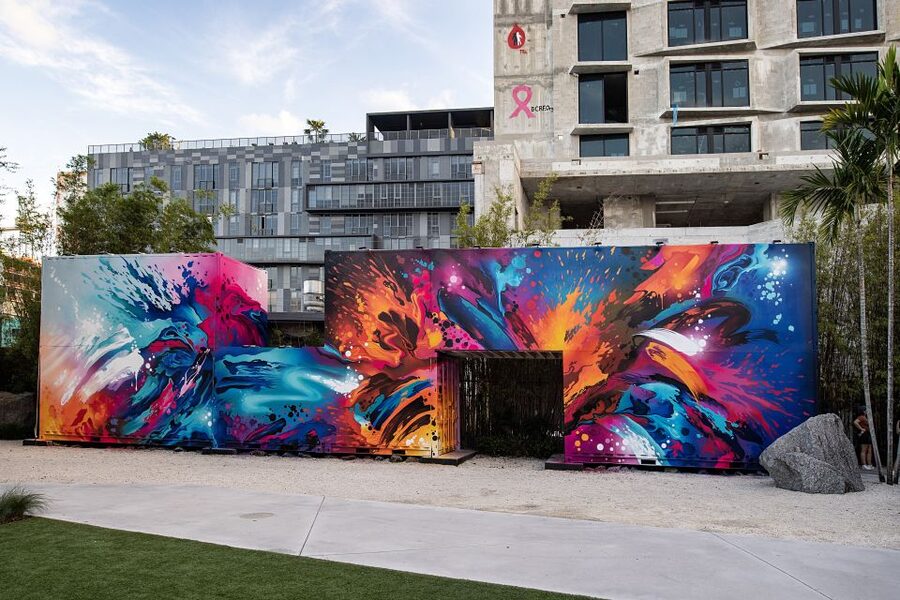 Miami: Wynwood Walls Skip-the-Line Ticket - Goldman Global Arts Gallery: indoor canvas works and sculptures