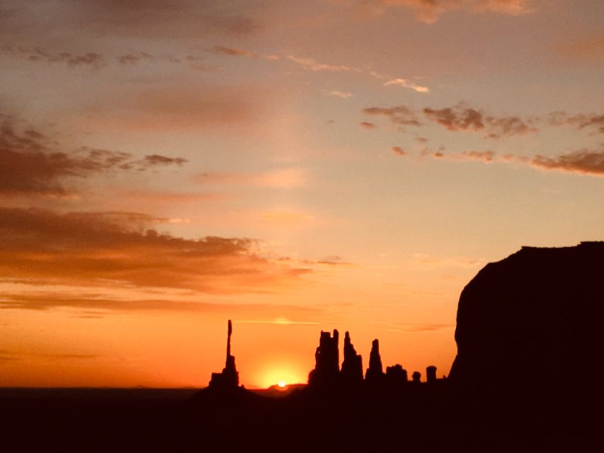 Monument Valley: 3-Hour Sunrise Tour with Navajo Guide - Key things I’d watch for on this tour