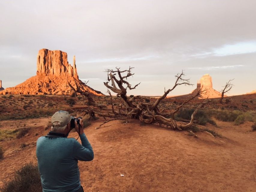 Monument Valley: 3-Hour Sunrise Tour with Navajo Guide - Practical prep: what to bring for a cold, early photo morning