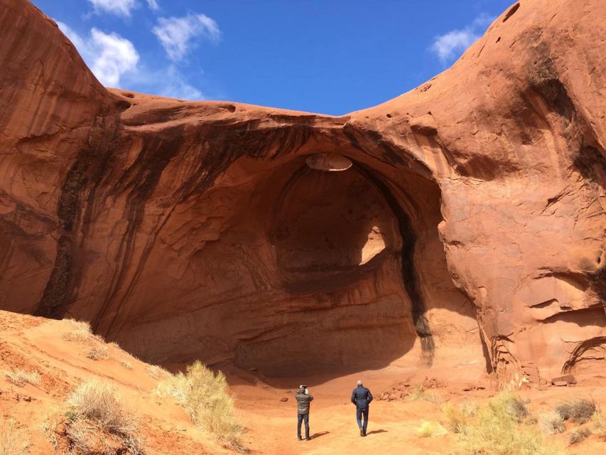 Monument Valley: Backcountry Jeep Tour with Navajo Guide - Vehicle comfort, Utah time, and what to pack