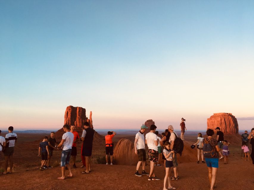 Monument Valley: Highlights Tour with Backcountry Access - The Backcountry Add-On: Ear of the Wind and Anasazi Ruins