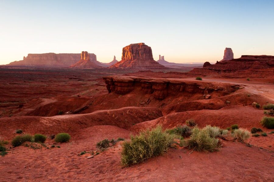 Monument Valley: Sunset Tour with Navajo Guide - Getting to the trailhead: meeting at The View Hotel, Utah time, and the bumpy road reality