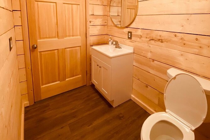 Mountaintop 360° Best Alaskan Cabin with Photography @Aurora Camp - What’s Included, and What You’ll Want to Bring