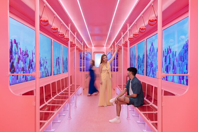 Museum of Ice Cream Chicago Admission Ticket - The hidden Speakeasy: frozen cocktails and a slightly grown-up mood