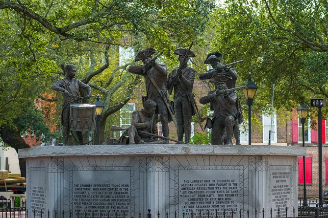Narrated Historic Savannah Sightseeing Trolley Tour - Starting Point on W Boundary St, and How the Route Gets You Oriented