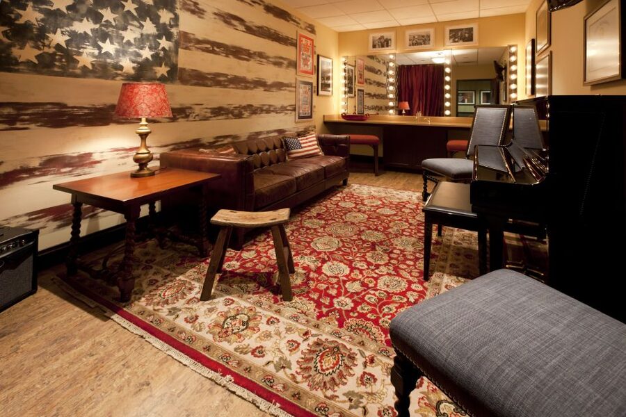 Nashville: Grand Ole Opry Backstage Tour - What your guide covers, from the Opry family feel to the era artifacts