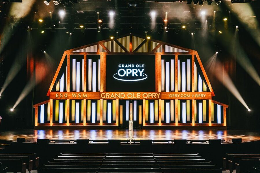 Nashville: Grand Ole Opry Show Ticket - Food and drinks: plan your budget and your rules