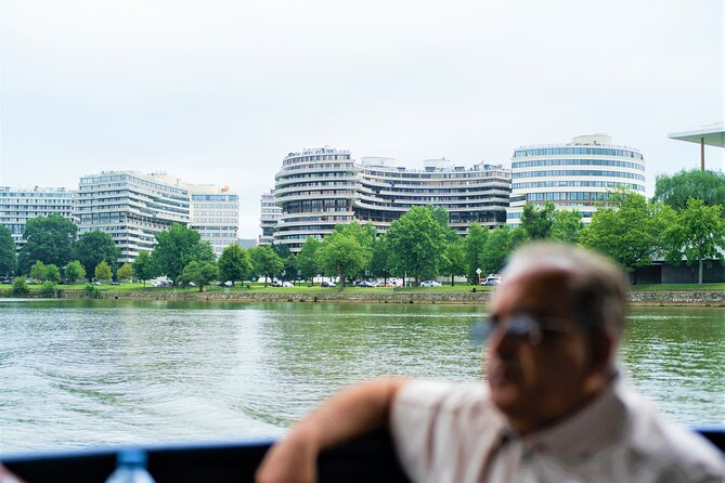 National Mall Tour with 10+ Stops, Boat Cruise, Entry Tickets - Price and logistics that matter more than you think