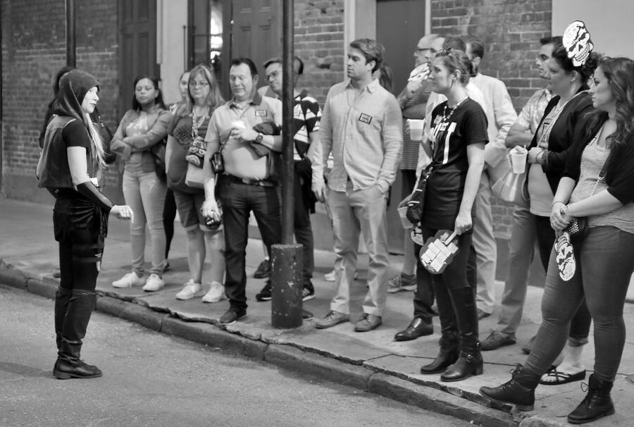 New Orleans: 5 in 1 Ghost & Mystery Evening Tour - Paranormal Photos: Bring the Camera, but Keep Expectations Grounded