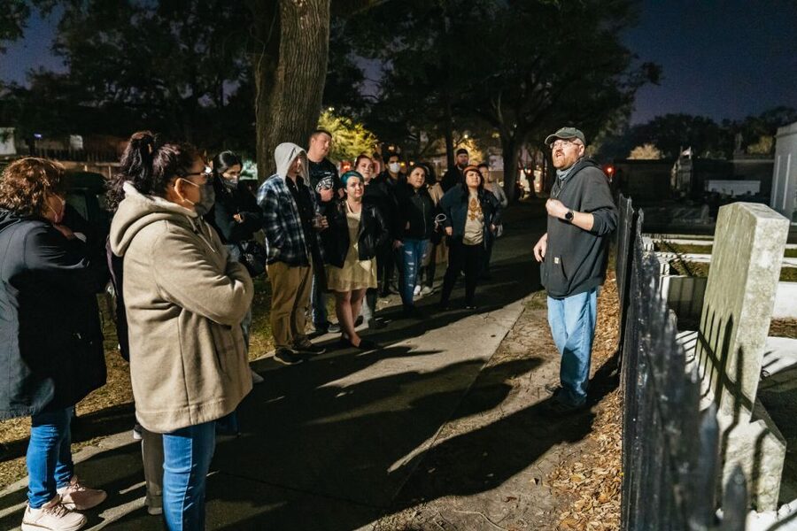 New Orleans: Cemetery Bus Tour At Dark with Exclusive Access - What the Best Guides Tend to Do Here