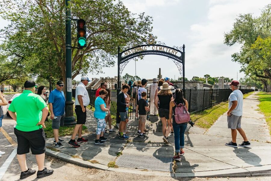 New Orleans: Cemetery Tour - Pace, Stops, and How the Walking Feels