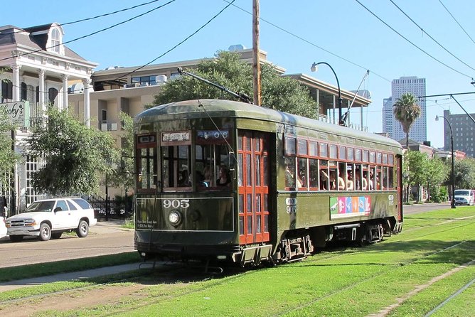 New Orleans City and Cemetery 2-Hour Bus Tour - City Park and Cafe du Monde: The Break That Makes the Whole Tour Work