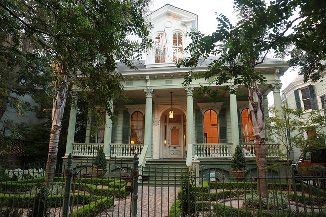 New Orleans City Sightseeing Hop-On Hop-Off Bus Tour - A stop-by-stop walkthrough of what you will see