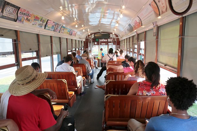 New Orleans City Sightseeing Hop-On Hop-Off Bus Tour - Guides and driving: what makes the ride feel worth it
