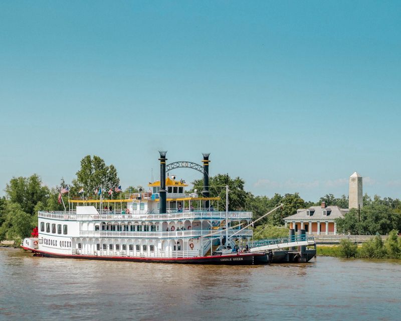 New Orleans: Creole Queen History Cruise with Optional Lunch - River Cruise Commentary: New Orleans, the River, and the Landmarks