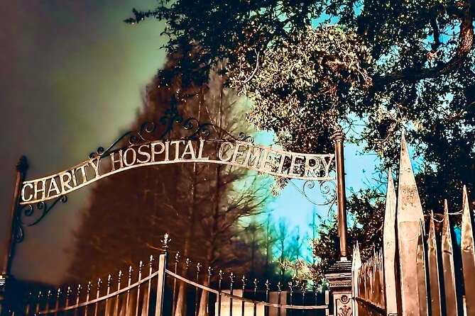 New Orleans: Dead of Night Ghosts and Cemetery Bus Tour - The Katrina Monument Moment: Old Hauntings Meet Modern Loss