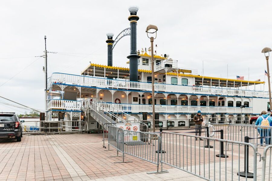 New Orleans: Evening Jazz Boat Cruise with Optional Dinner - What the boat feels like: seating, stairs, and comfort