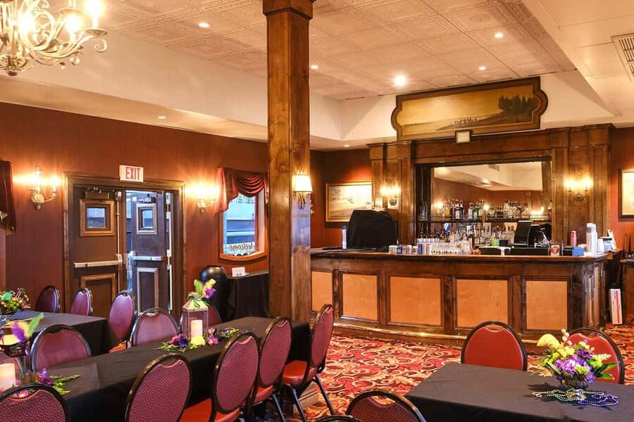 New Orleans: Evening Steamboat Jazz Cruise + Optional Dinner - Captain narration: good stories, but pick your listening spot