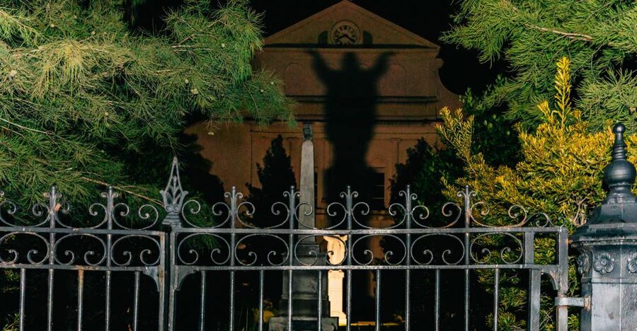 New Orleans: French Quarter Ghost Tour with Interior Visit - Meeting at the Red Door: Getting started right on Decatur St