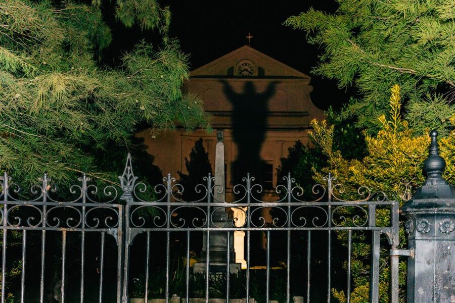 New Orleans: French Quarter Ghost Tour with Interior Visit - Licensed guides and a real storytelling style, not jump-scare theater