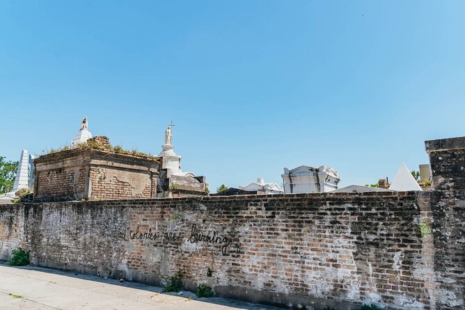New Orleans French Quarter, Voodoo and Culture Walking Tour - French Quarter architecture, shotgun homes, and the Marie Laveau thread
