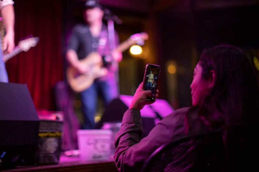 New Orleans: Frenchmen Street VIP Live Music Pub Crawl - Mardi Gras Beads, Dancing, and the Social Side of the Night