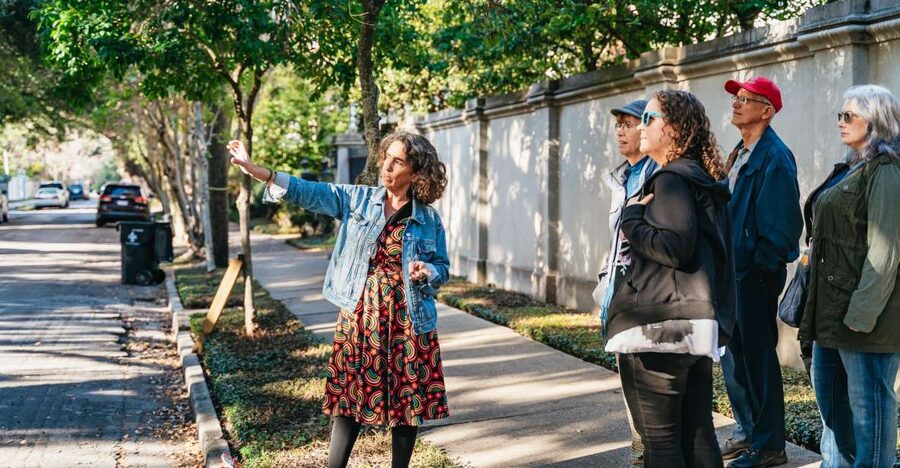 New Orleans: Garden District Guided Walking Tour - Lafayette Cemetery No. 1 From the Gates: What You Can Expect Since It’s Closed